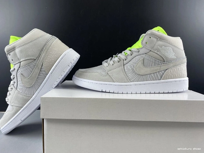 Cheap Mid CV3018- Ghost Cozy Vast Grey Green 3753 Jordan1 1013